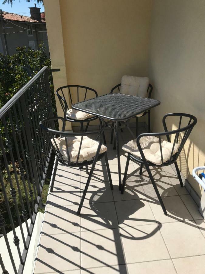 Appartamento Penthouse Laurana Esterno foto