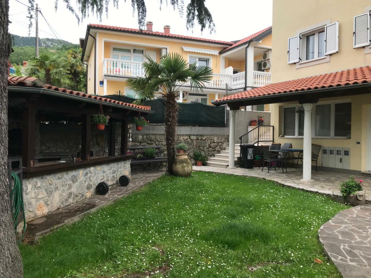 Appartamento Penthouse Laurana Esterno foto